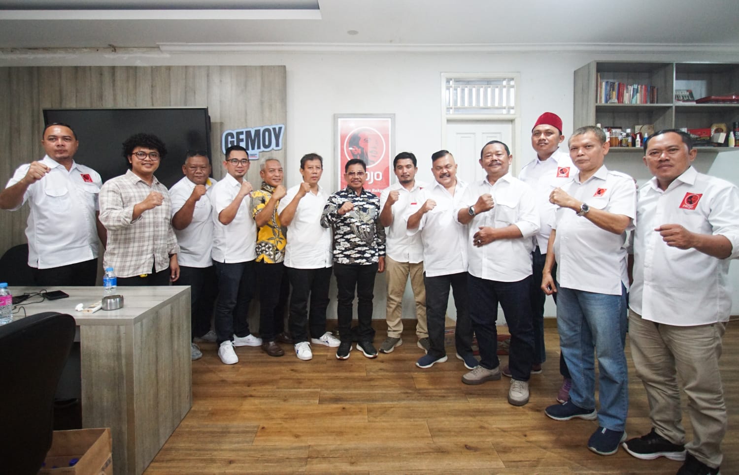 DPC Projo Tangerang Kota All Out Sachrudin-Maryono dan Linier Airin Rachmi Diany-Ade Maryadi Diangka 70 Persen